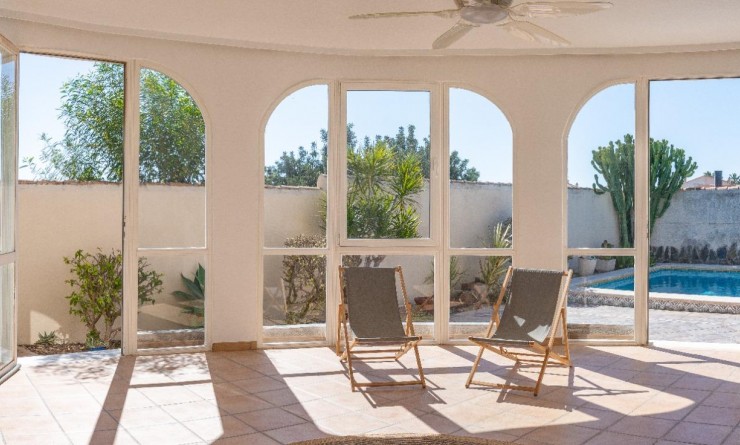 Sale - Villa - Orihuela Costa - Playa Flamenca