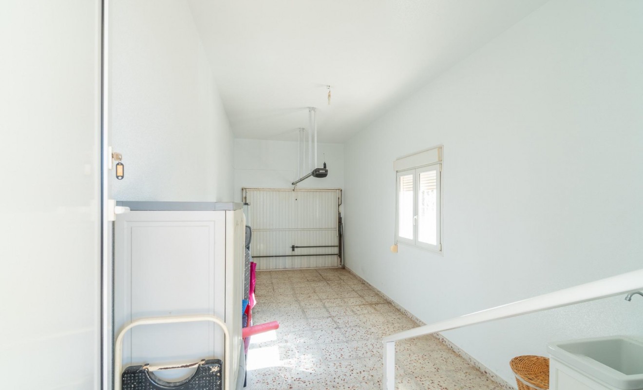 Sale - Villa - Orihuela Costa - Playa Flamenca
