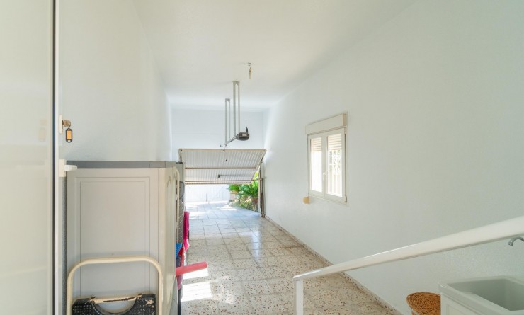 Sale - Villa - Orihuela Costa - Playa Flamenca