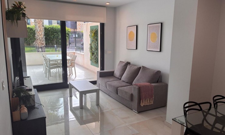 Sale - Apartment - Los Altos