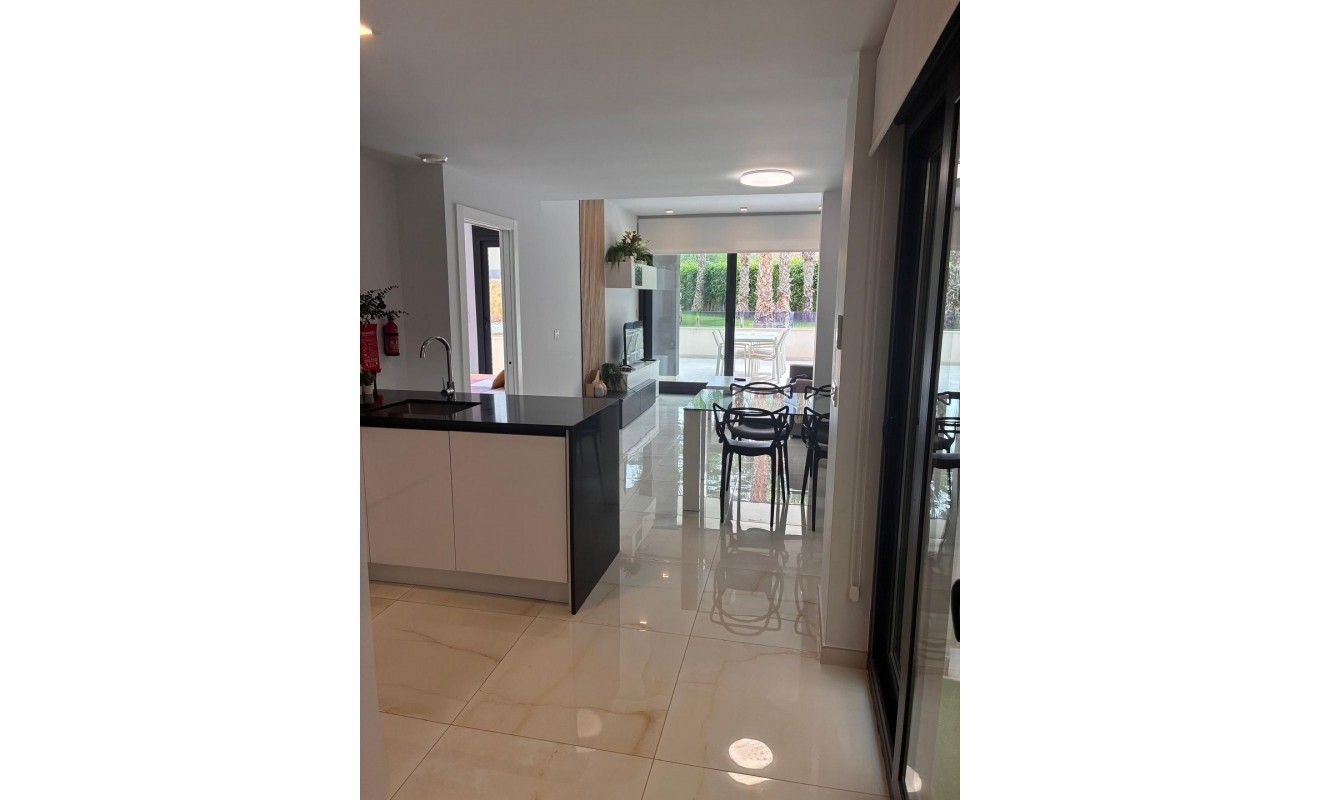 Sale - Apartment - Los Altos