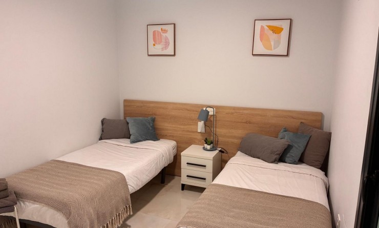 Sale - Apartment - Los Altos