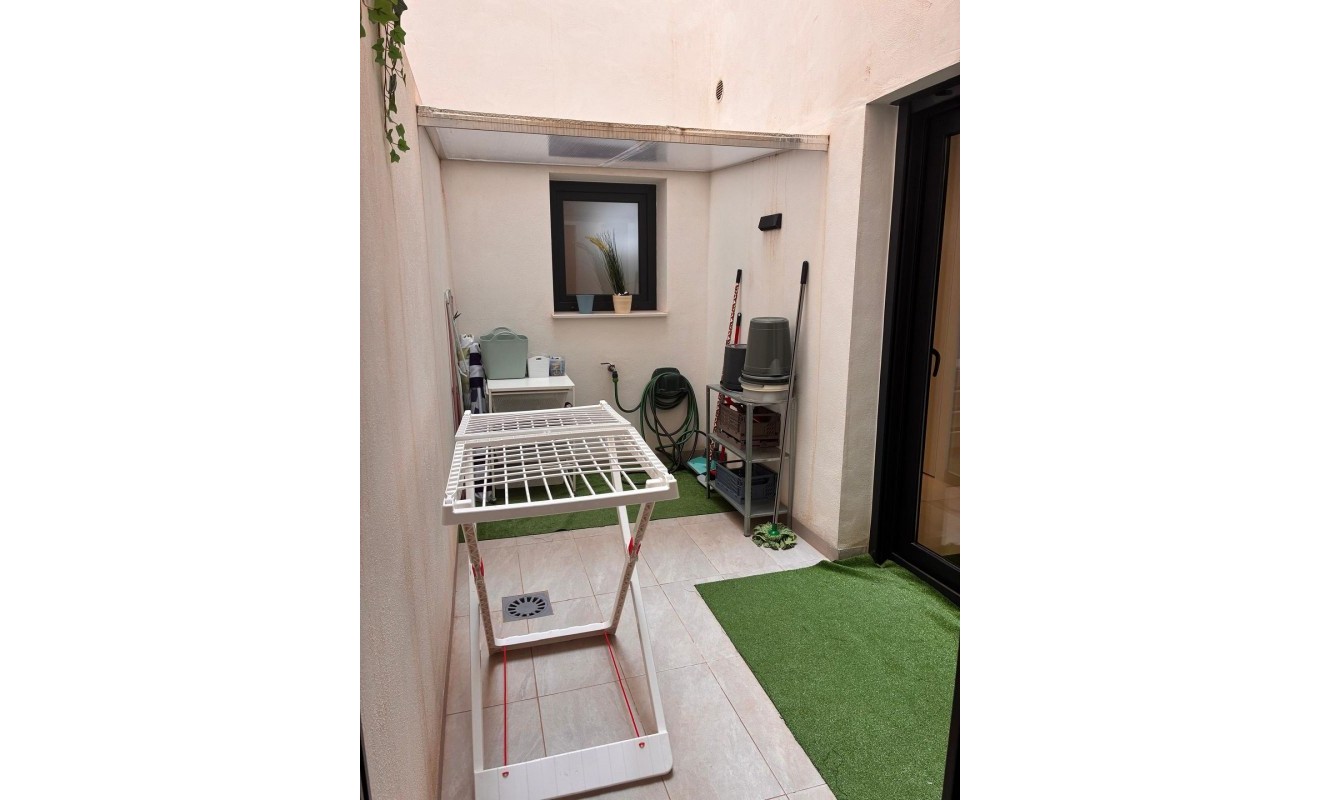 Sale - Apartment - Los Altos