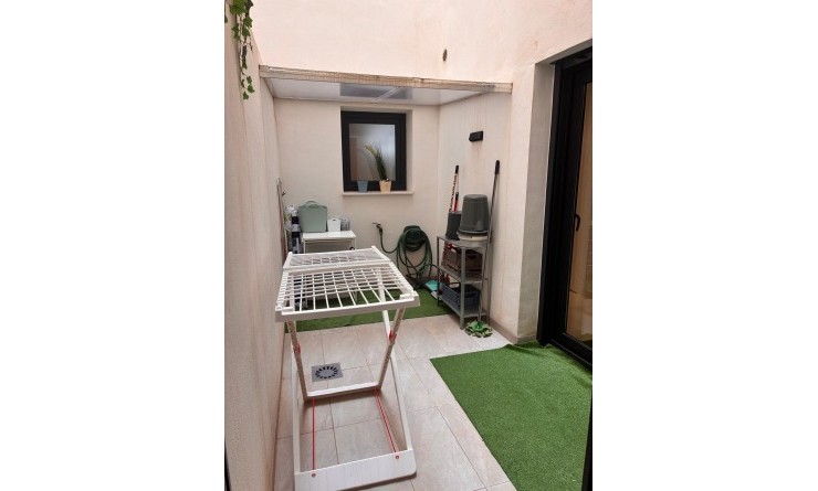 Sale - Apartment - Los Altos