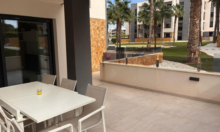 Sale - Apartment - Los Altos