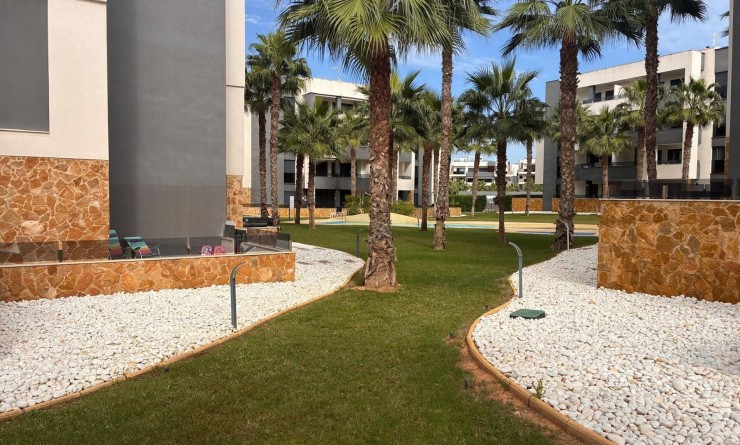 Sale - Apartment - Los Altos