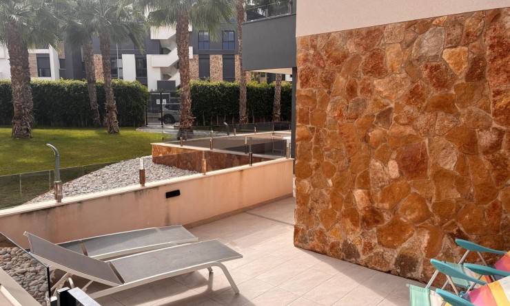 Sale - Apartment - Los Altos