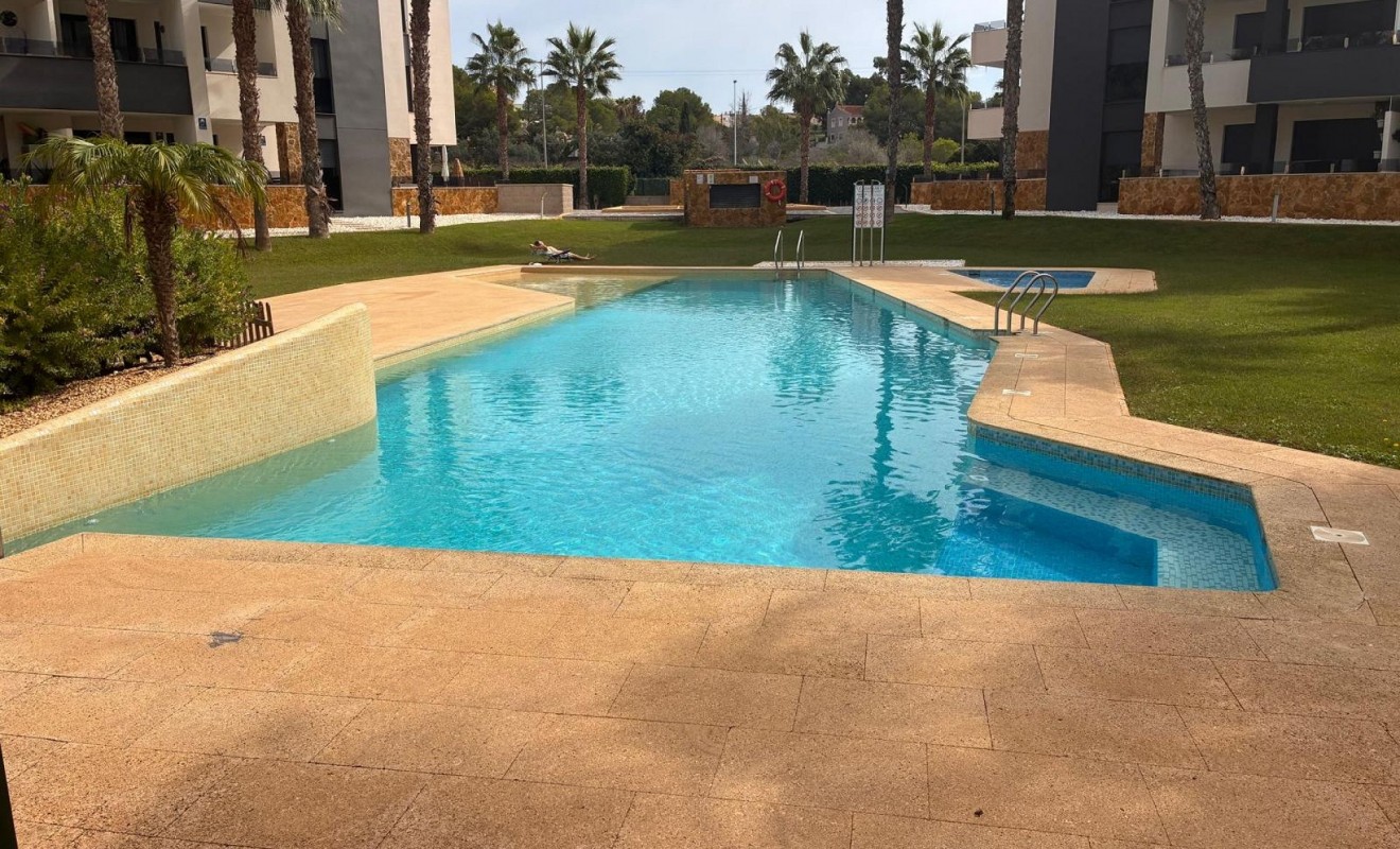 Sale - Apartment - Los Altos
