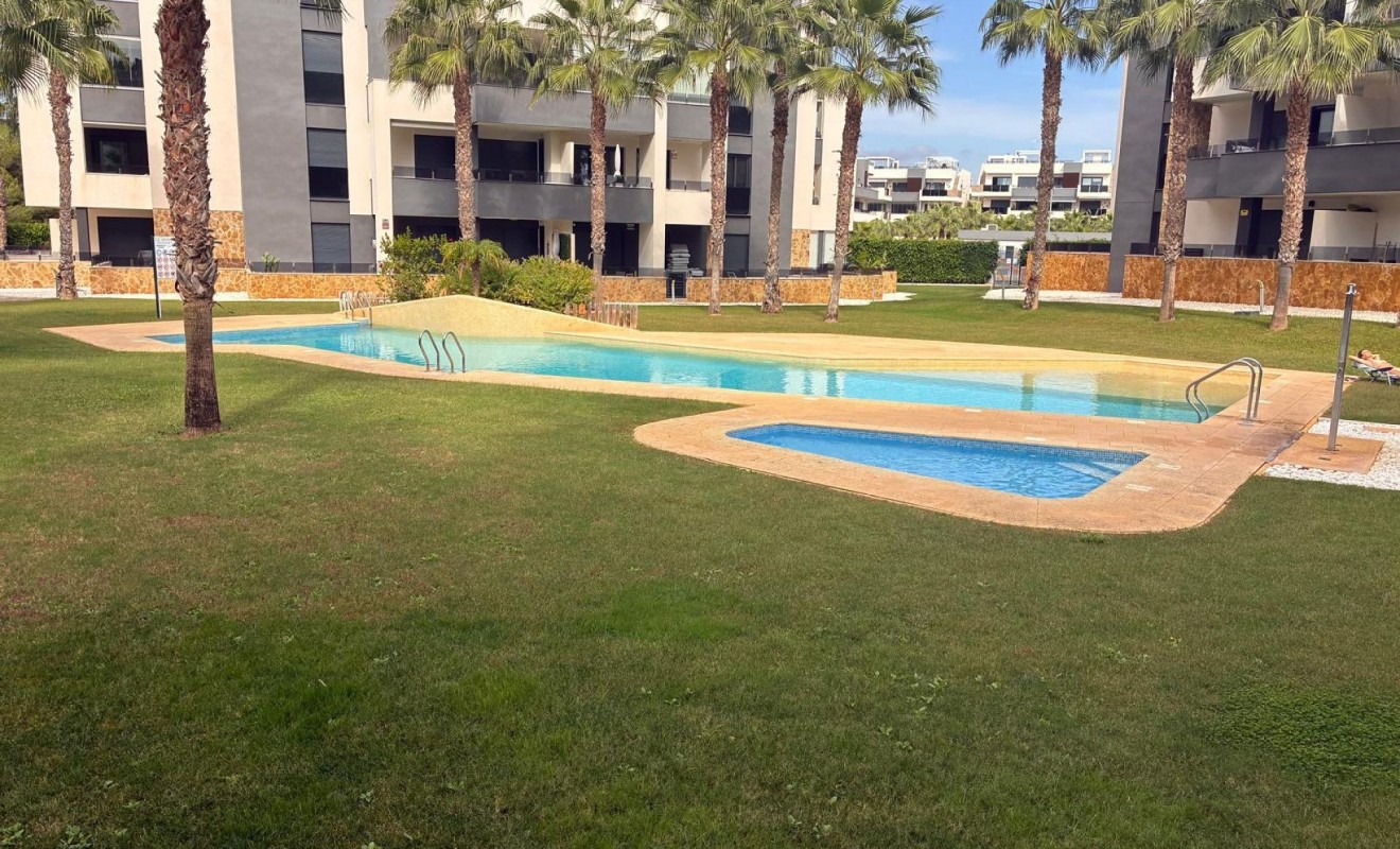 Sale - Apartment - Los Altos