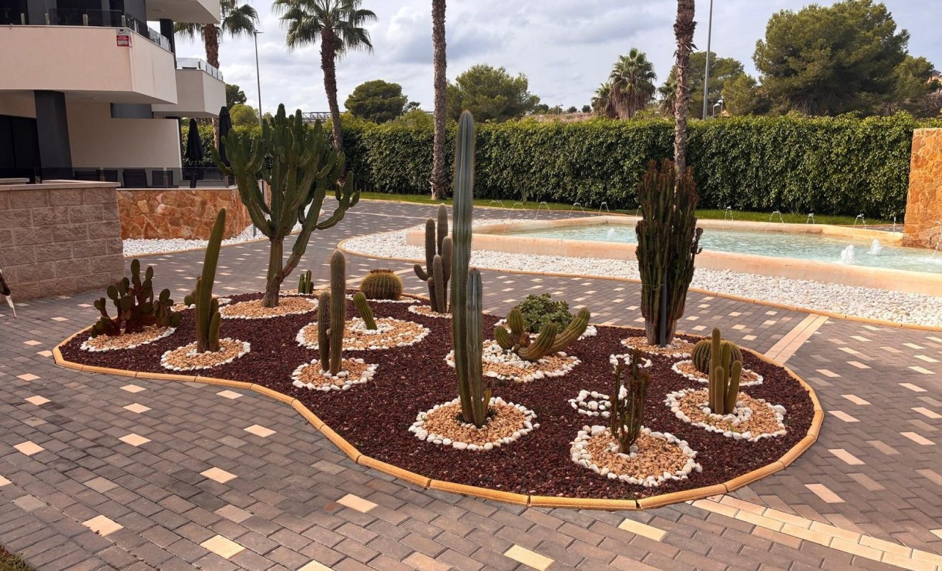 Sale - Apartment - Los Altos