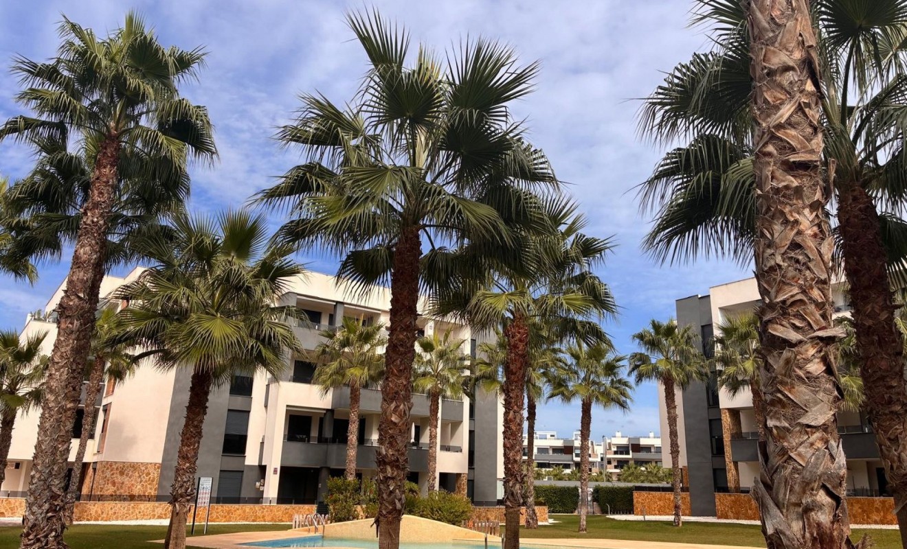 Sale - Apartment - Los Altos
