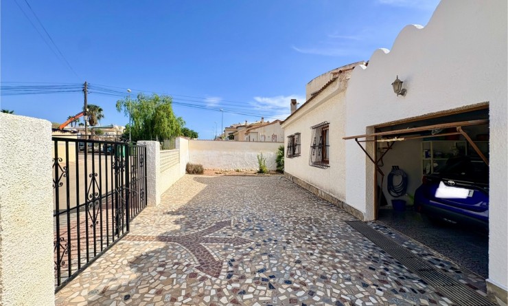 Sale - Villa - Rojales - Ciudad Quesada