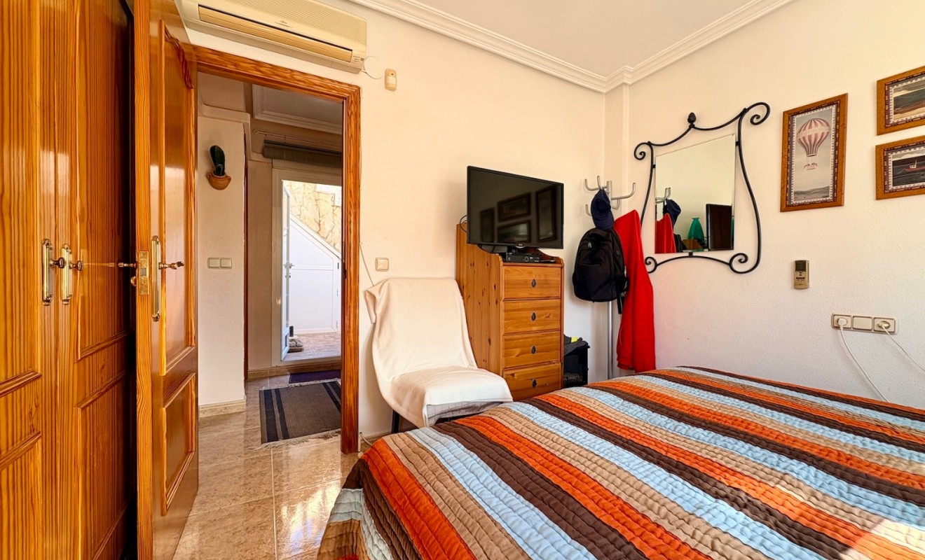 Sale - Adosado - Orihuela Costa - Playa Flamenca