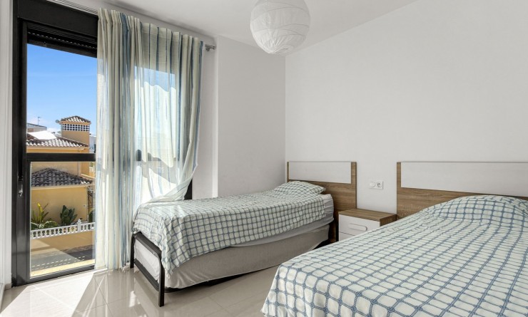 Sale - Apartment - Orihuela Costa - La Zenia