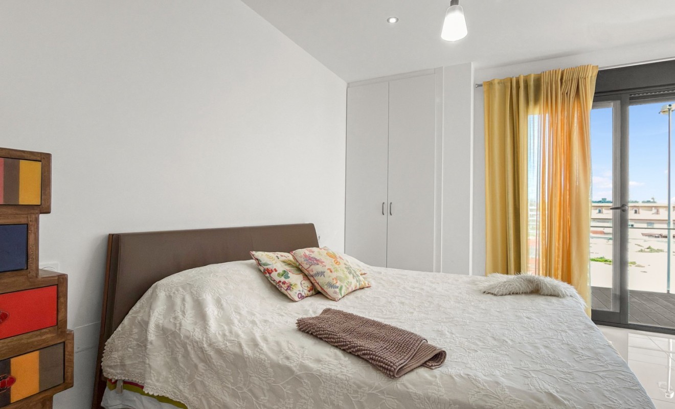 Sale - Apartment - Orihuela Costa - La Zenia