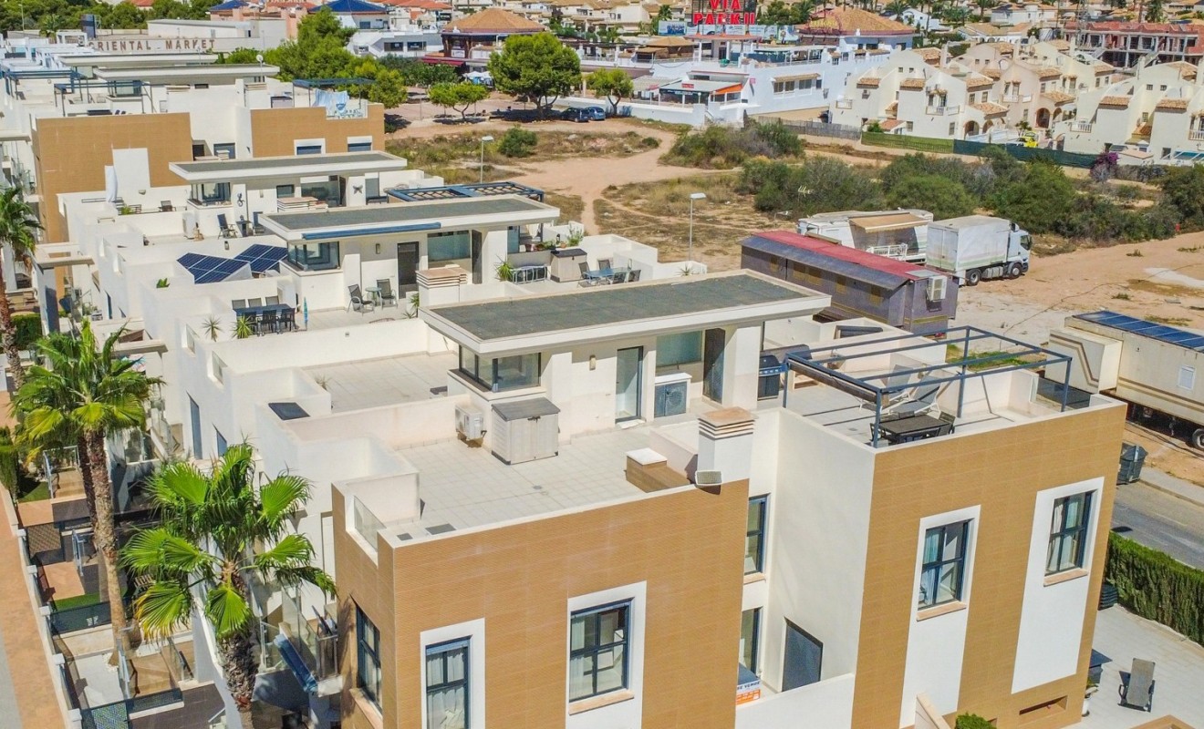 Sale - Apartment - Orihuela Costa - La Zenia