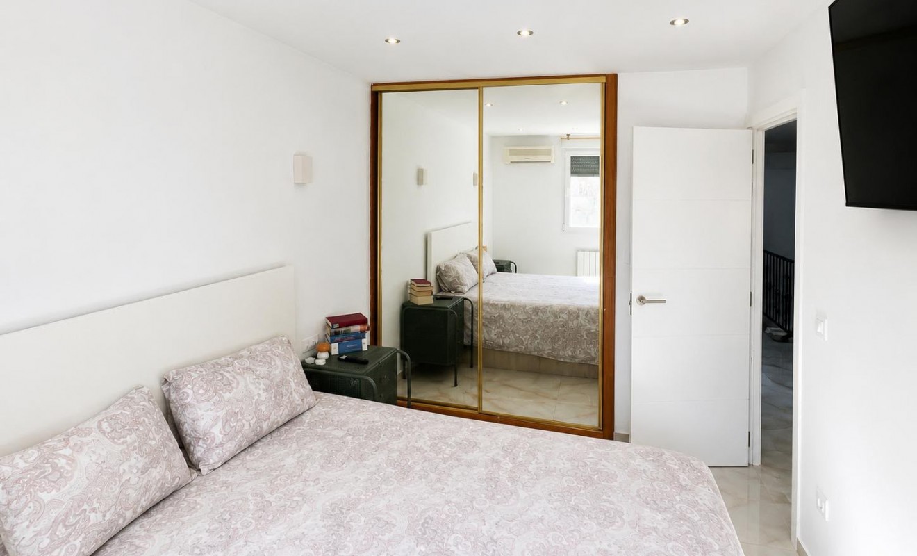 Wederverkoop - Herenhuis - Torrevieja - Los balcones