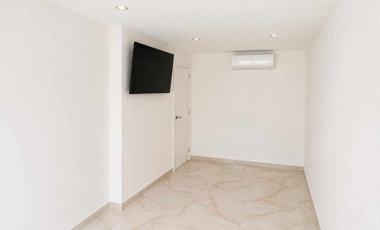 Wederverkoop - Herenhuis - Torrevieja - Los balcones