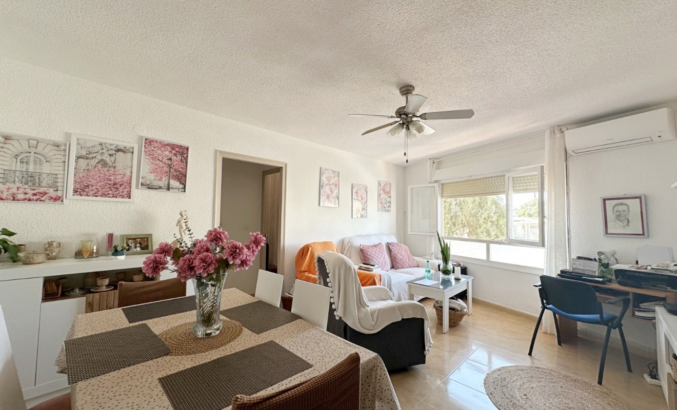 Sale - Apartment / Duplex - Torrevieja - Playa de los Naufragos