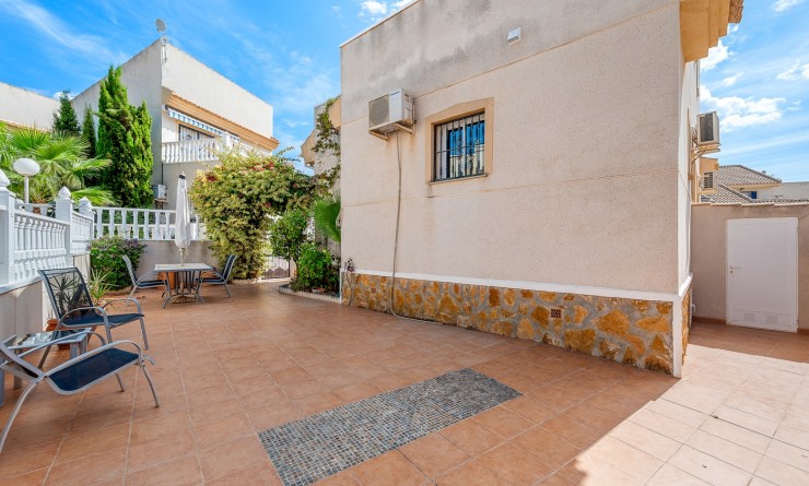 Sale - Semi-detached Villa - Ciudad Quesada - Rojales