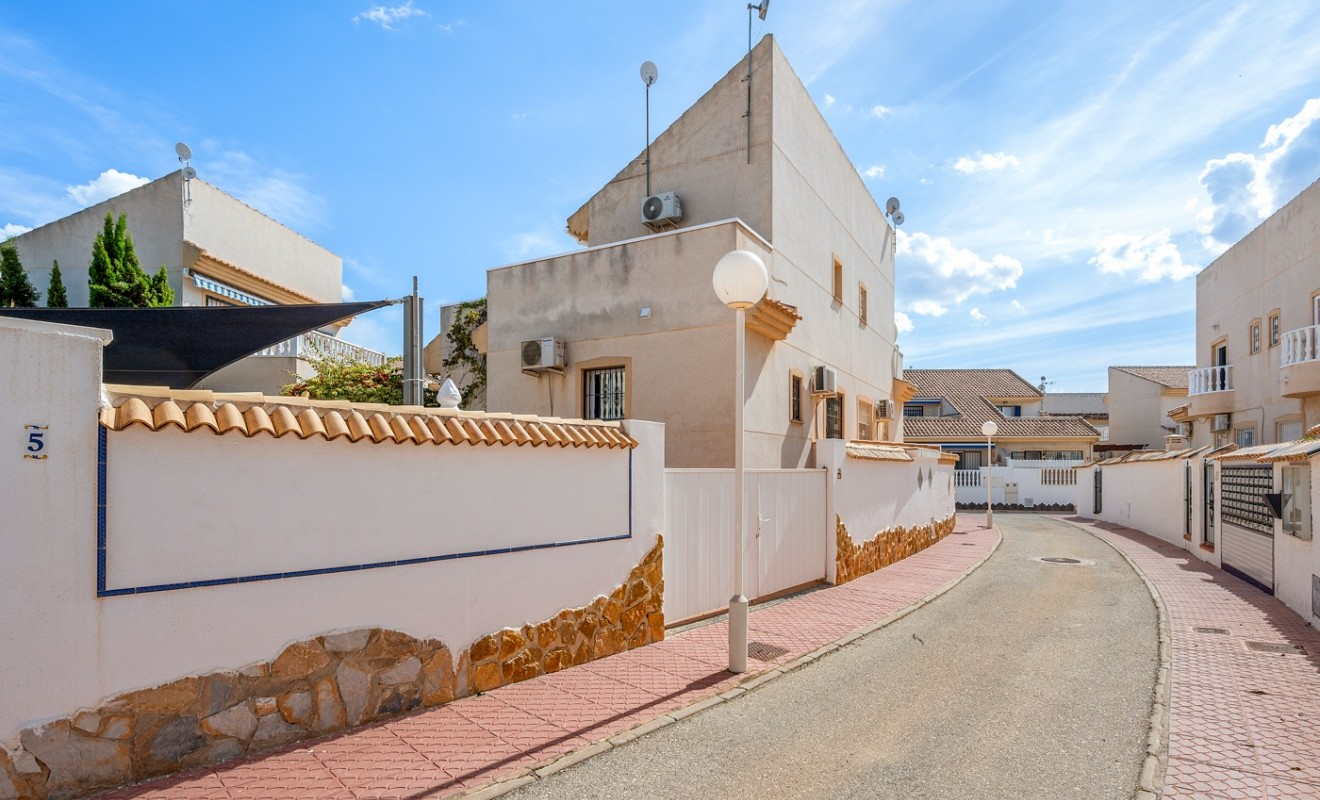 Sale - Semi-detached Villa - Ciudad Quesada - Rojales