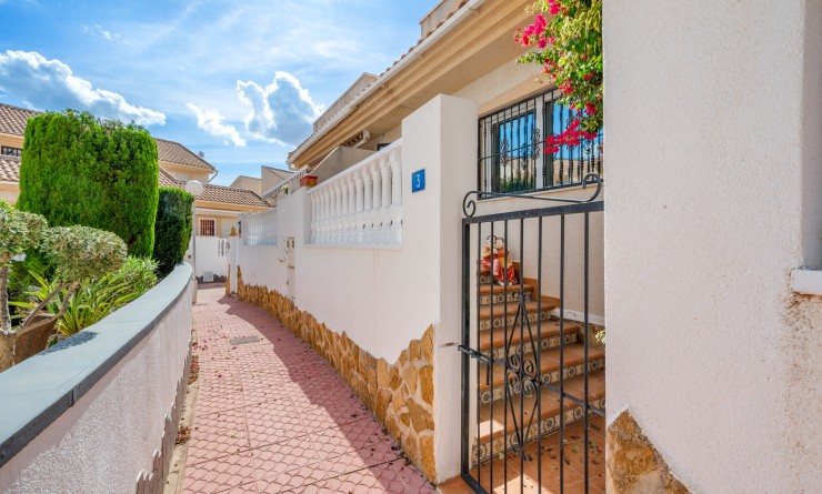 Sale - Semi-detached Villa - Ciudad Quesada - Rojales