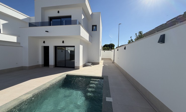 New Build - Detached - Heredades