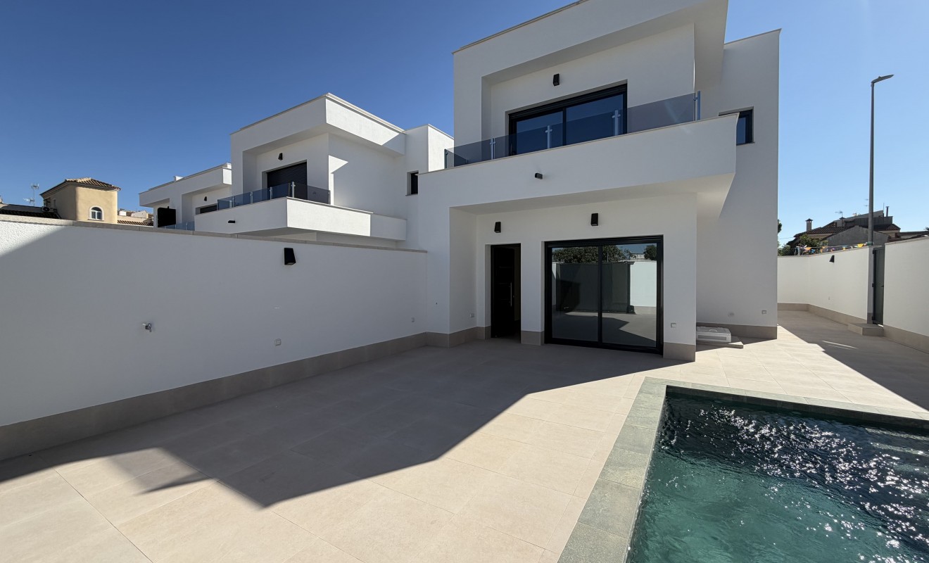 New Build - Detached - Heredades