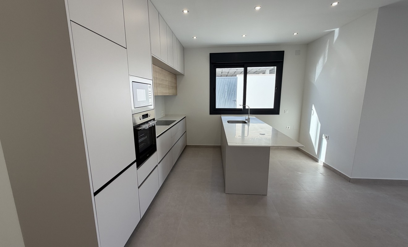 New Build - Detached - Heredades