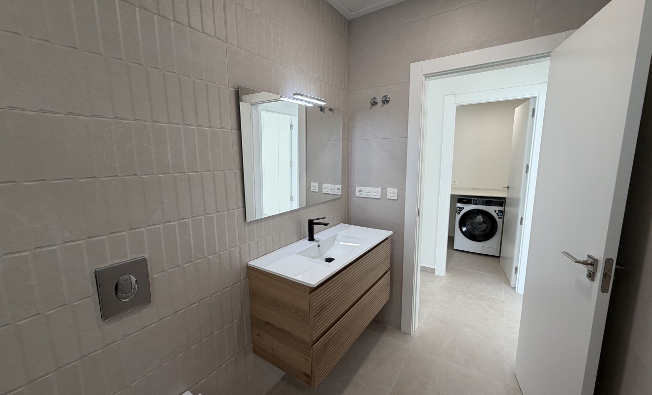 New Build - Detached - Heredades
