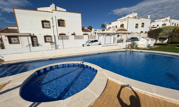 Wederverkoop - Herenhuis - Orihuela - Entre Naranjos Vistabella