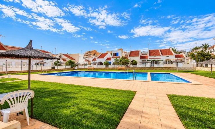 Sale - Townhouse - Torrevieja - Nueva Torrevieja