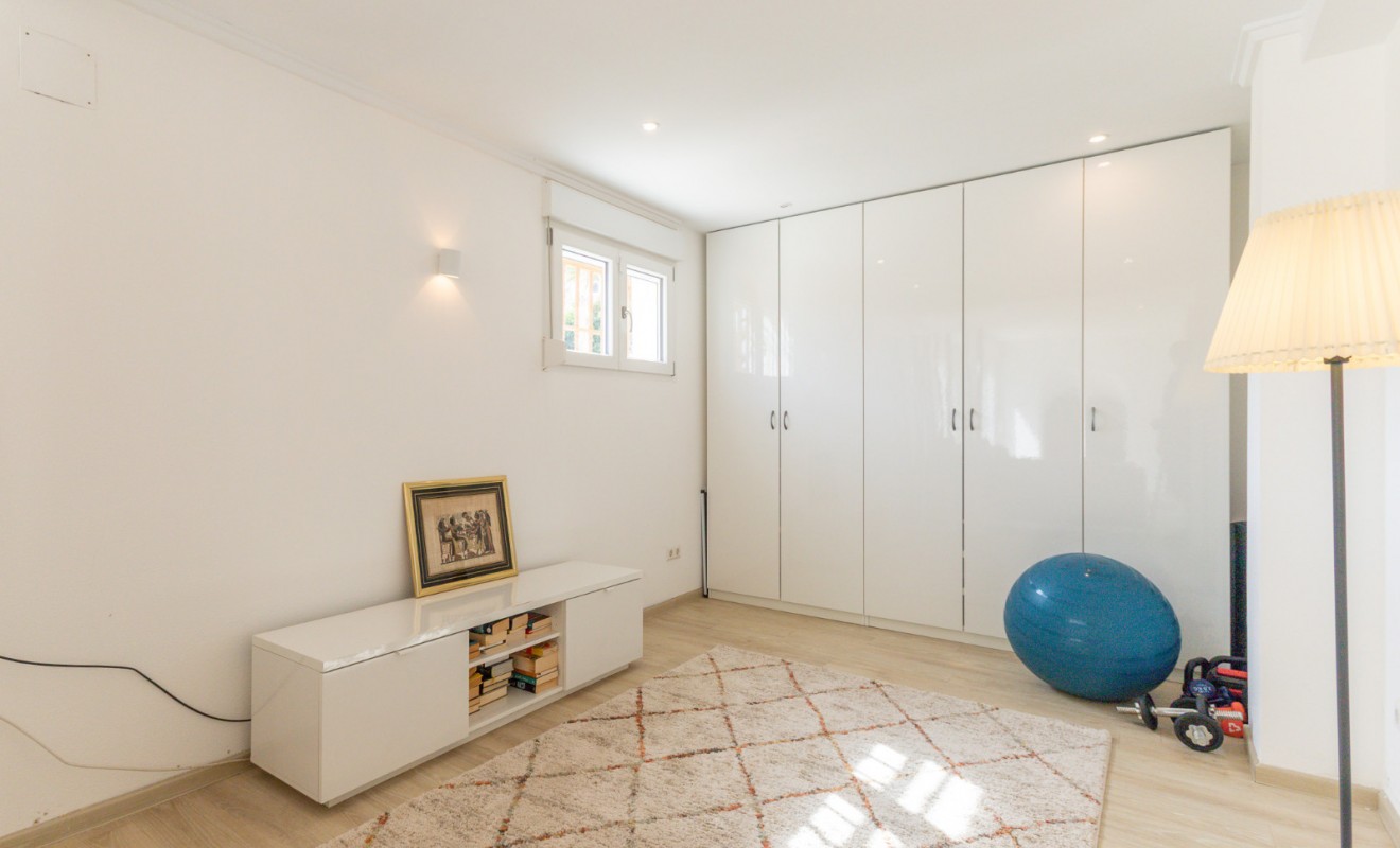 Sale - Semi-Detached - Punta Prima