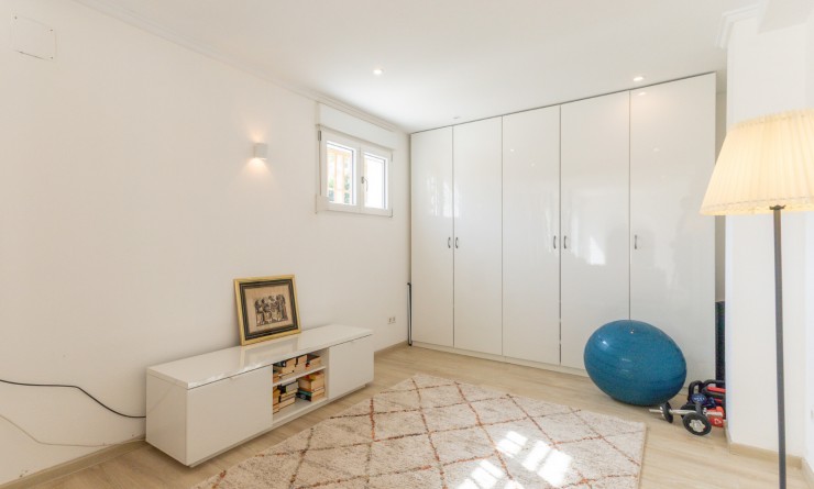 Sale - Semi-Detached - Punta Prima