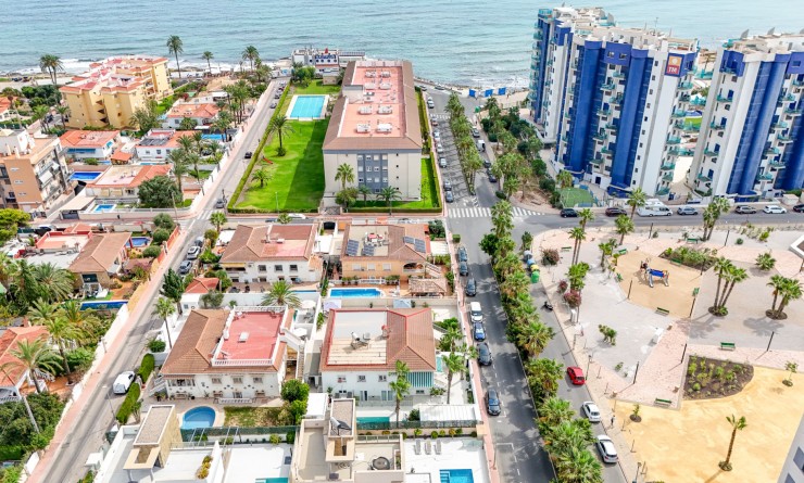 Sale - Semi-Detached - Punta Prima