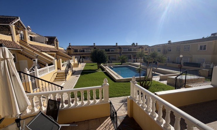 Sale - Apartment - Villamartín