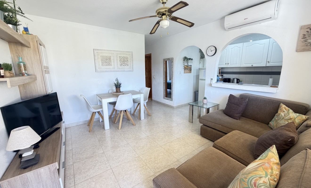 Sale - Apartment - Villamartín