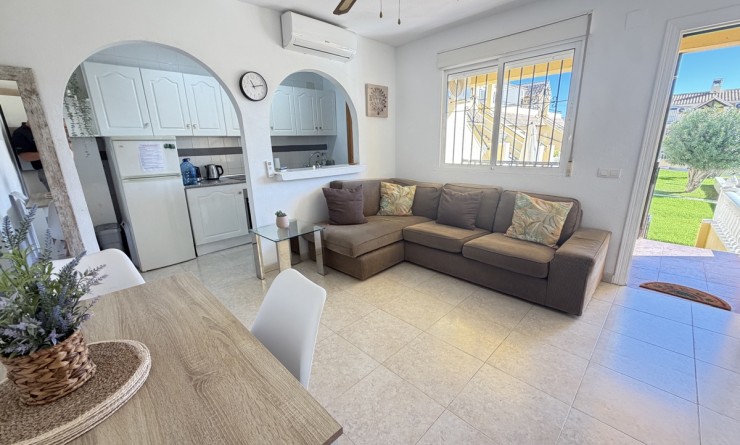 Sale - Apartment - Villamartín