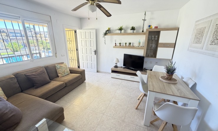Sale - Apartment - Villamartín