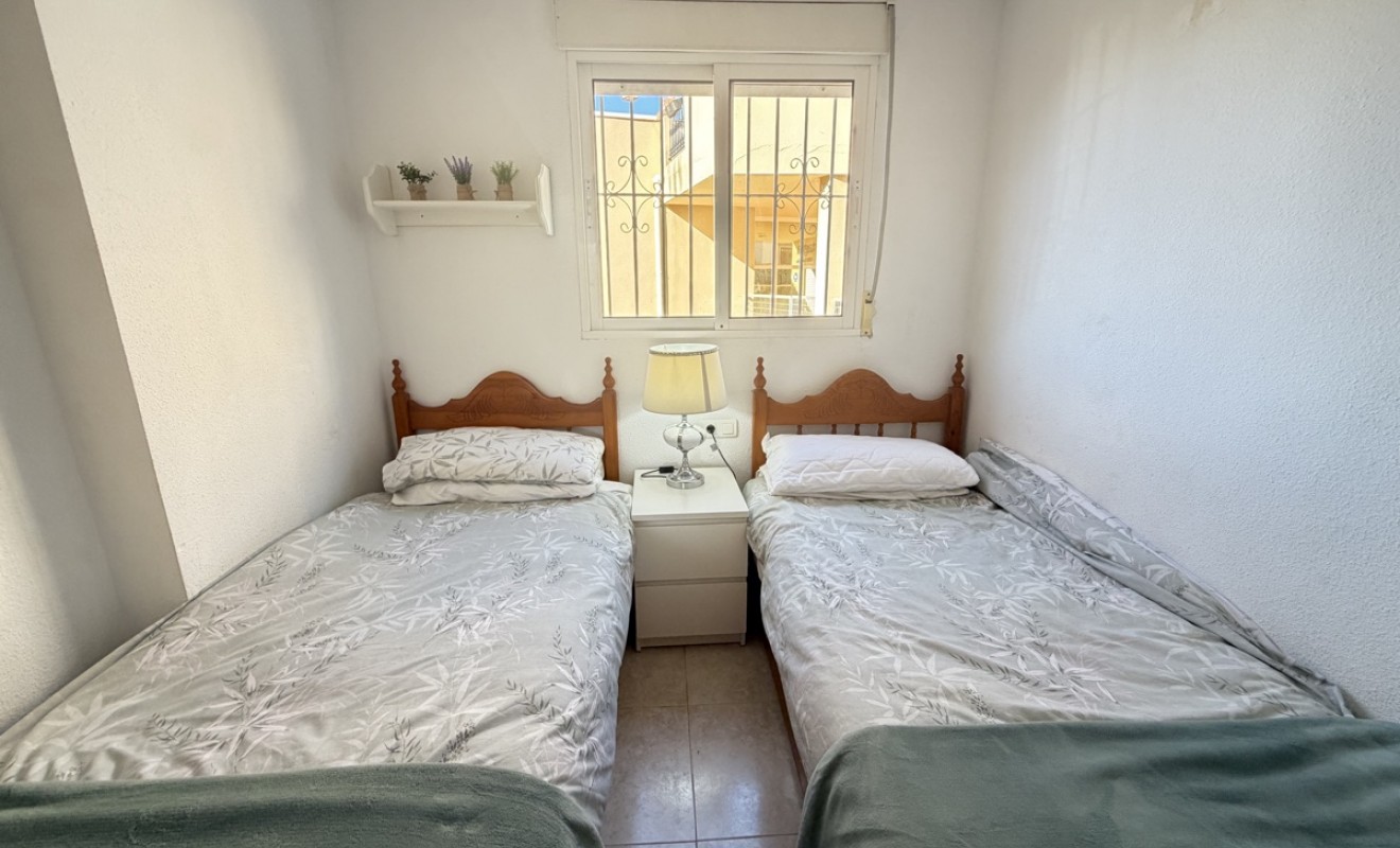 Sale - Apartment - Villamartín
