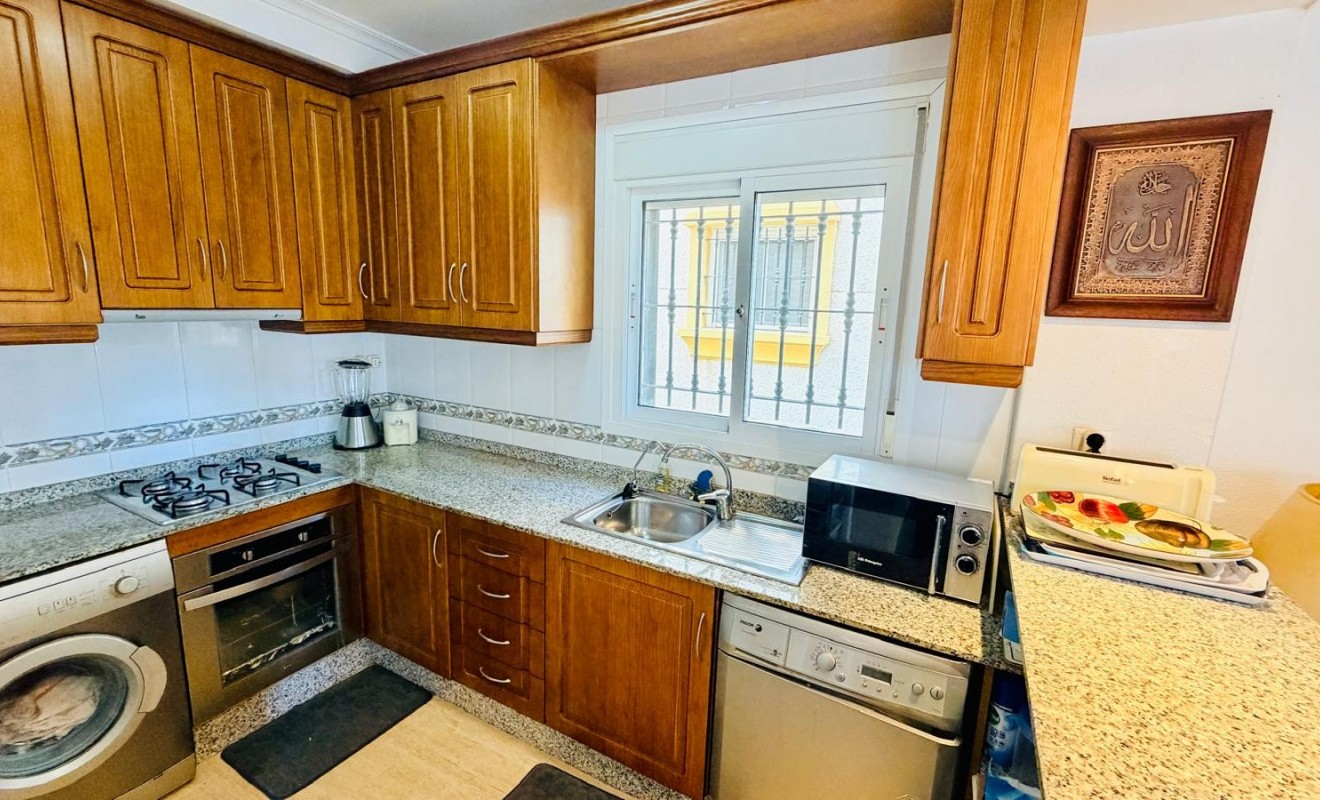 Sale - Detached villa - Los Montesinos - La herrada