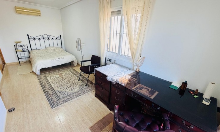 Sale - Detached villa - Los Montesinos - La herrada