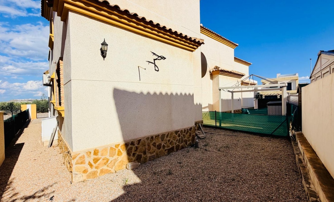 Sale - Detached villa - Los Montesinos - La herrada