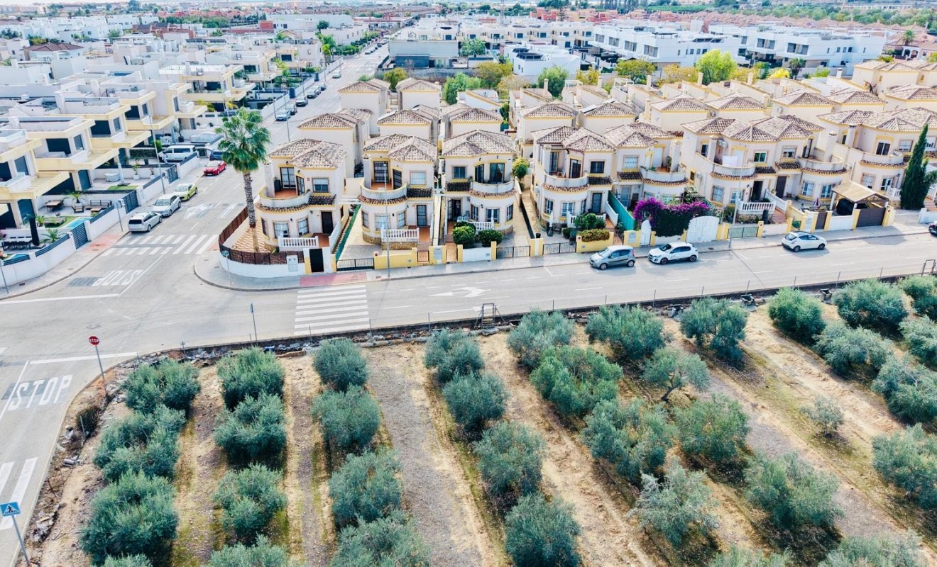 Sale - Detached villa - Los Montesinos - La herrada