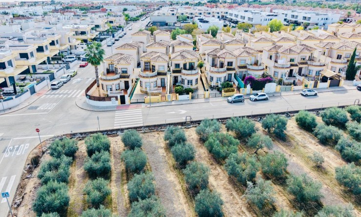 Sale - Detached villa - Los Montesinos - La herrada