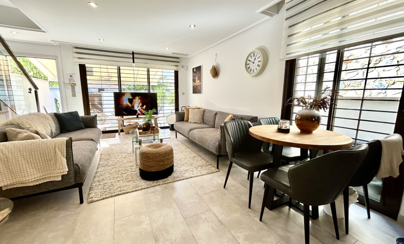 Sale - Townhouse - Torre de la Horadada