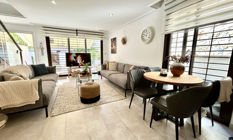 Sale - Townhouse - Torre de la Horadada