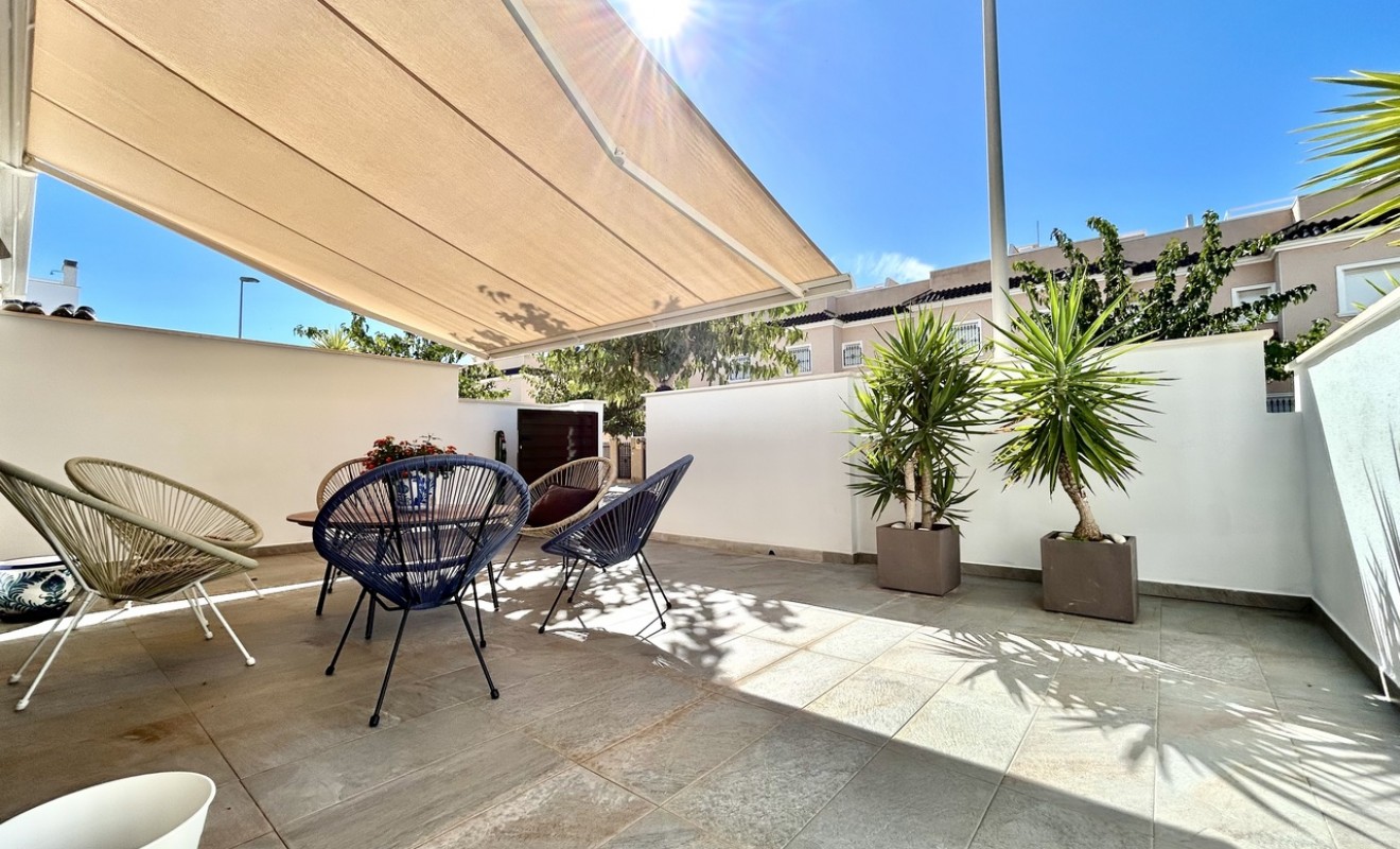 Sale - Townhouse - Torre de la Horadada