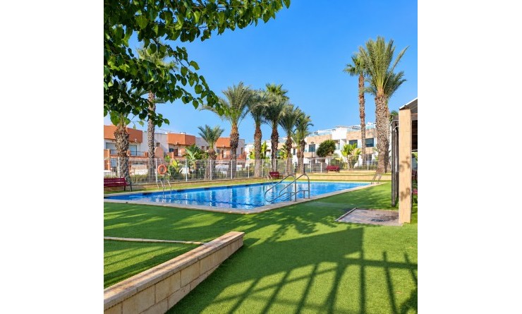 Sale - Chalet - Orihuela Costa - Villamartín