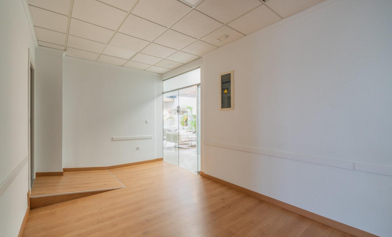 Location longue durée - Commercial Unit - Orihuela Costa - Playa Flamenca